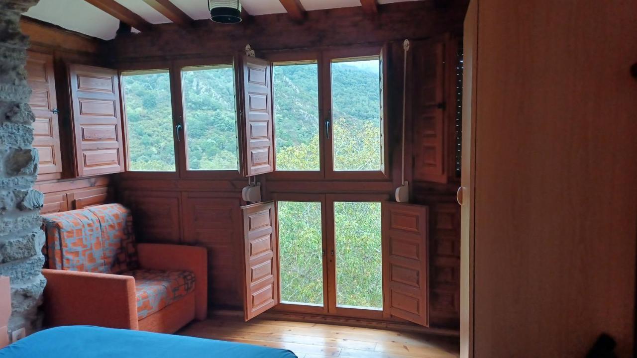 A Palleira Castro Caldelas Exteriör bild