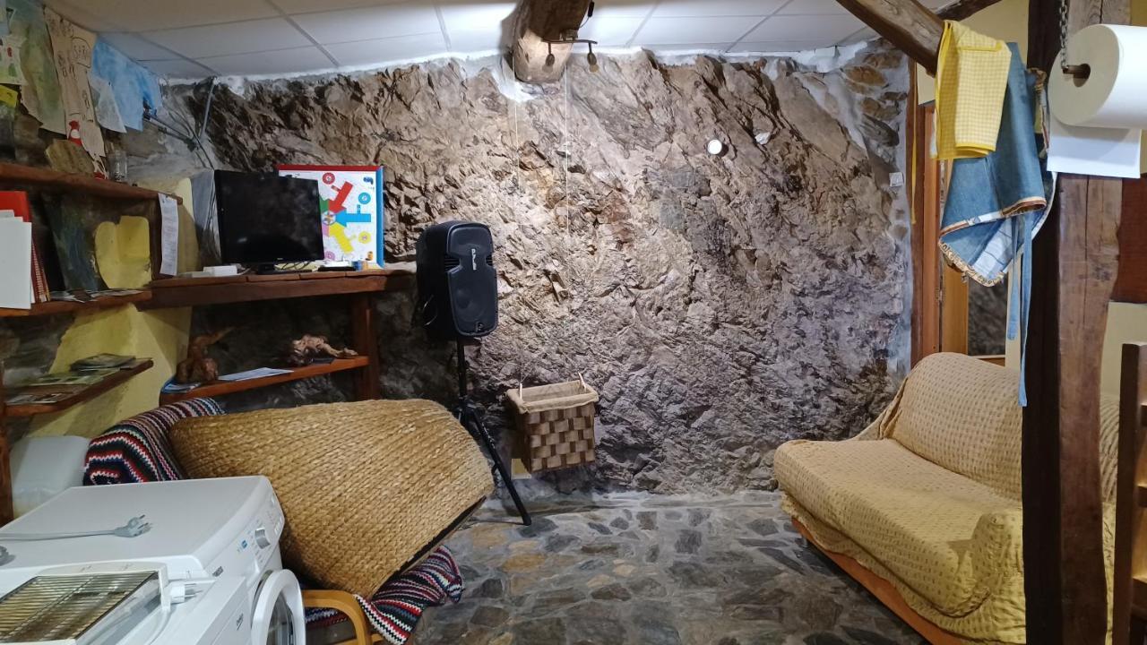 A Palleira Castro Caldelas Exteriör bild